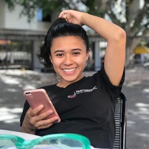 Meet your Posher, Stefany